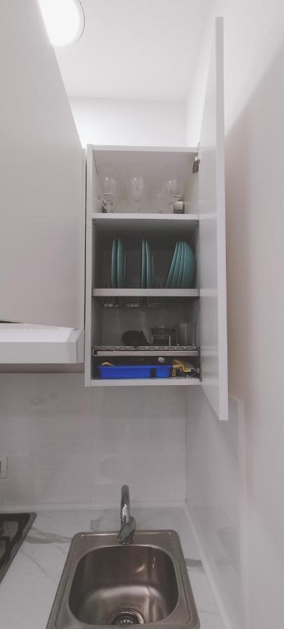 Anam E Core Apartment Наполи Екстериор снимка